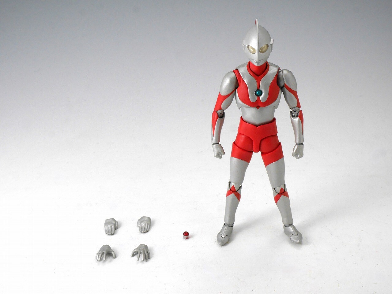 魂ストア限定商品「S.H.Figuarts ウルトラマン [BEST SELECTION