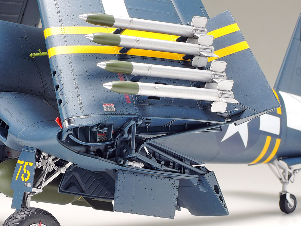 1/32 ヴォート F4U-1D コルセア: スケールモデル｜TAMIYA SHOP ONLINE