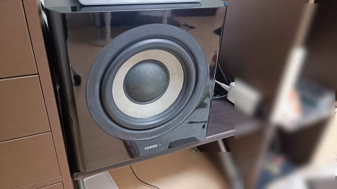 FOSTEXの音楽用サブウーファーのレビュー | たぬきの車と家の毎日