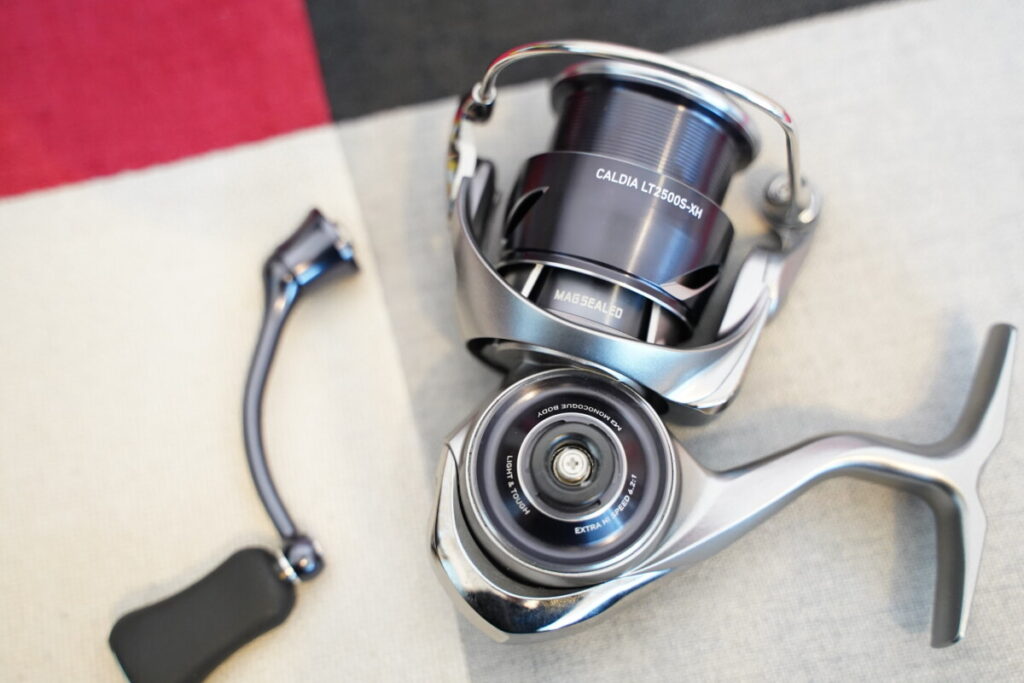 実釣レビュー】25カルディアLT2500S-XHをインプレ。どんなに人に