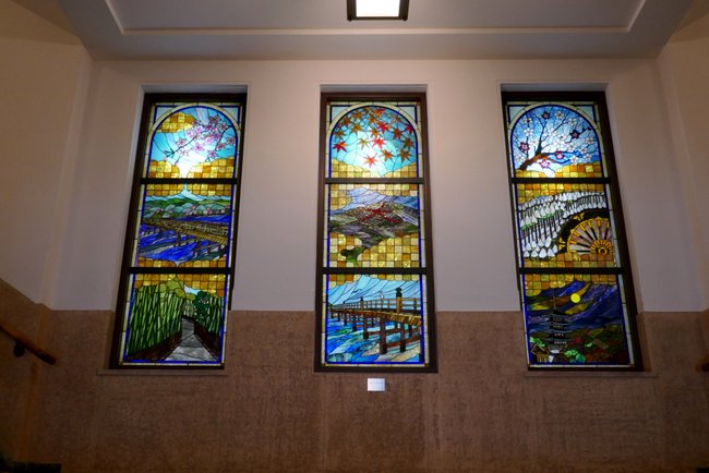 京都市役所のステンドグラス | TabiKen -旅とビルと建築と-