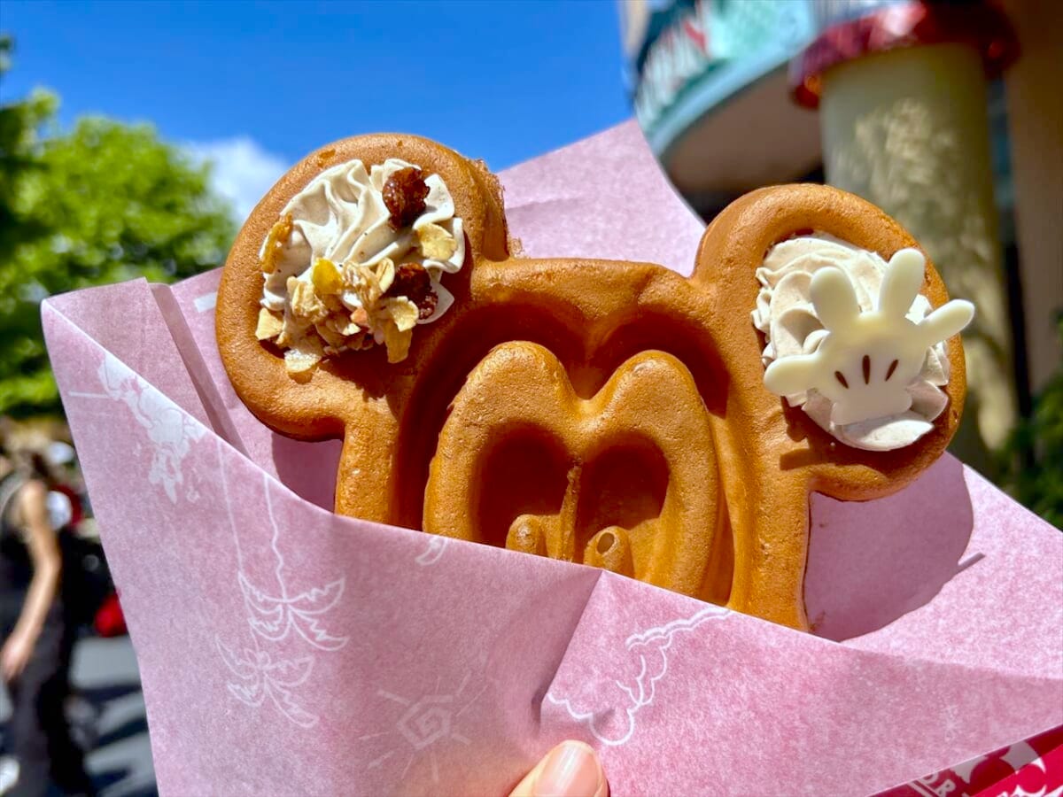 あの大人気ミッキーワッフルがハロウィーンバージョンに！待ち時間は