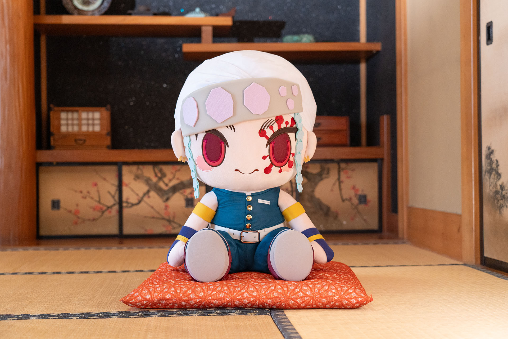 どきゅーとぷち アニメ「鬼滅の刃」 特大ぬいぐるみ 宇髄天元｜TAITO