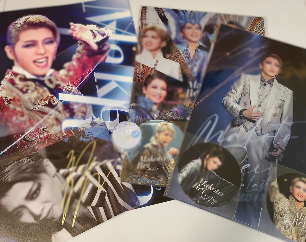 星組前楽｜礼真琴さん、映画館限定グッズが素敵過ぎた…！ - TAKARA座