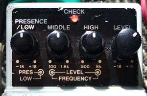 比較～グラフィックイコライザーとパラメトリックイコライザー