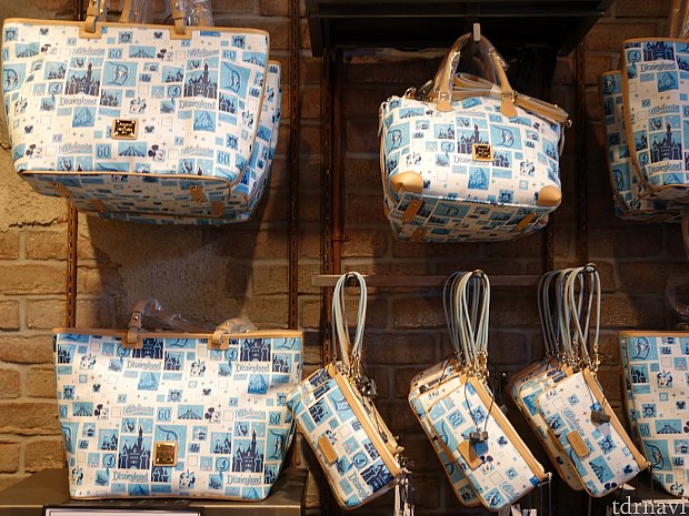 ドゥーニー&バークのディズニーランド60周年バッグ特集 2015