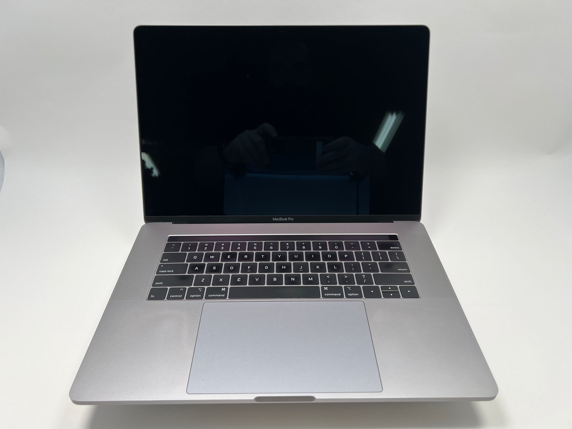 MacBookPro 15インチ スペースグレイ 2019年 256GB MacBook Pro (15