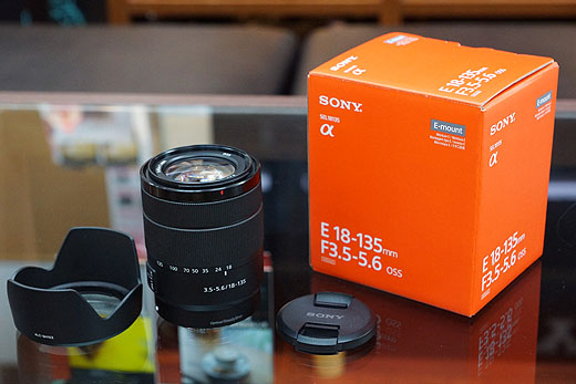 最初の一本はコレ！APS-Cサイズのミラーレス一眼