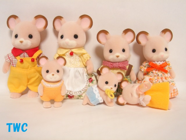 シルバニア どんぐりネズミファミリー | Teeny Weeny Club