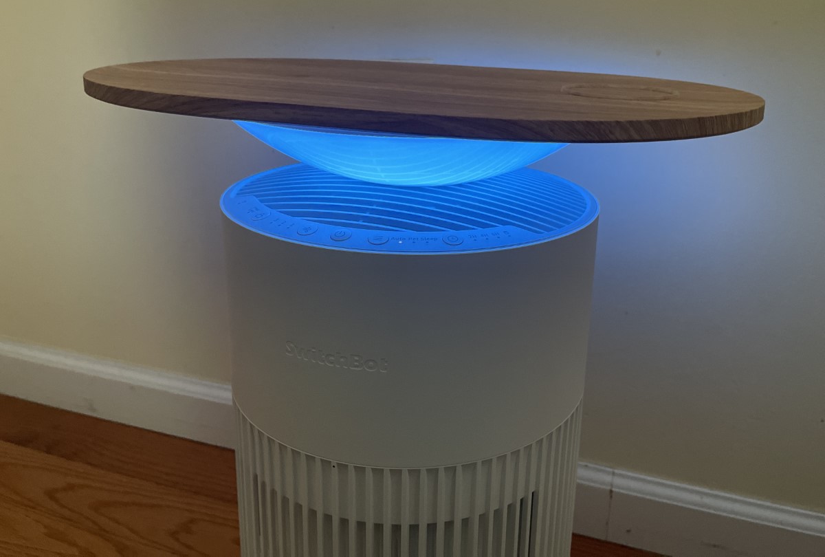 SwitchBot Air Cleaner Table review – Capable, clean, charger