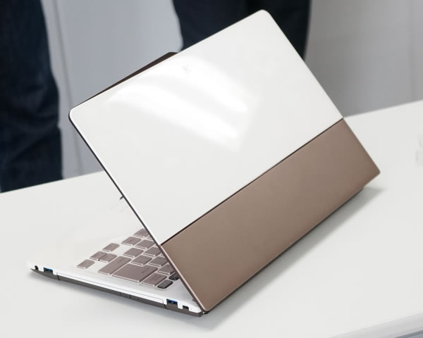 富士通 Floral Kiss 第2弾の展示機レビュー/女性向けPC - the比較