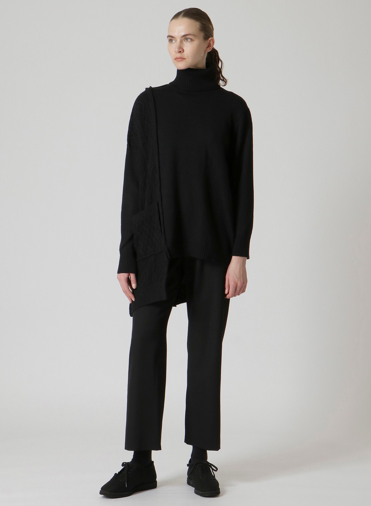PANELED TURTLE NECK PO(S Black): Vintage｜Special Price｜THE SHOP