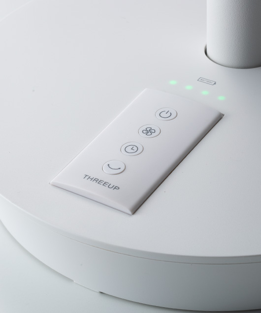 CORDLESS PORTABLE LIVING FAN（充電式 ポータブルリビングファン