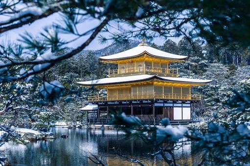 冬の金閣寺』 - 水彩画 世界有名な 冬の金閣寺』 - 水彩画 絵画 - 絵画