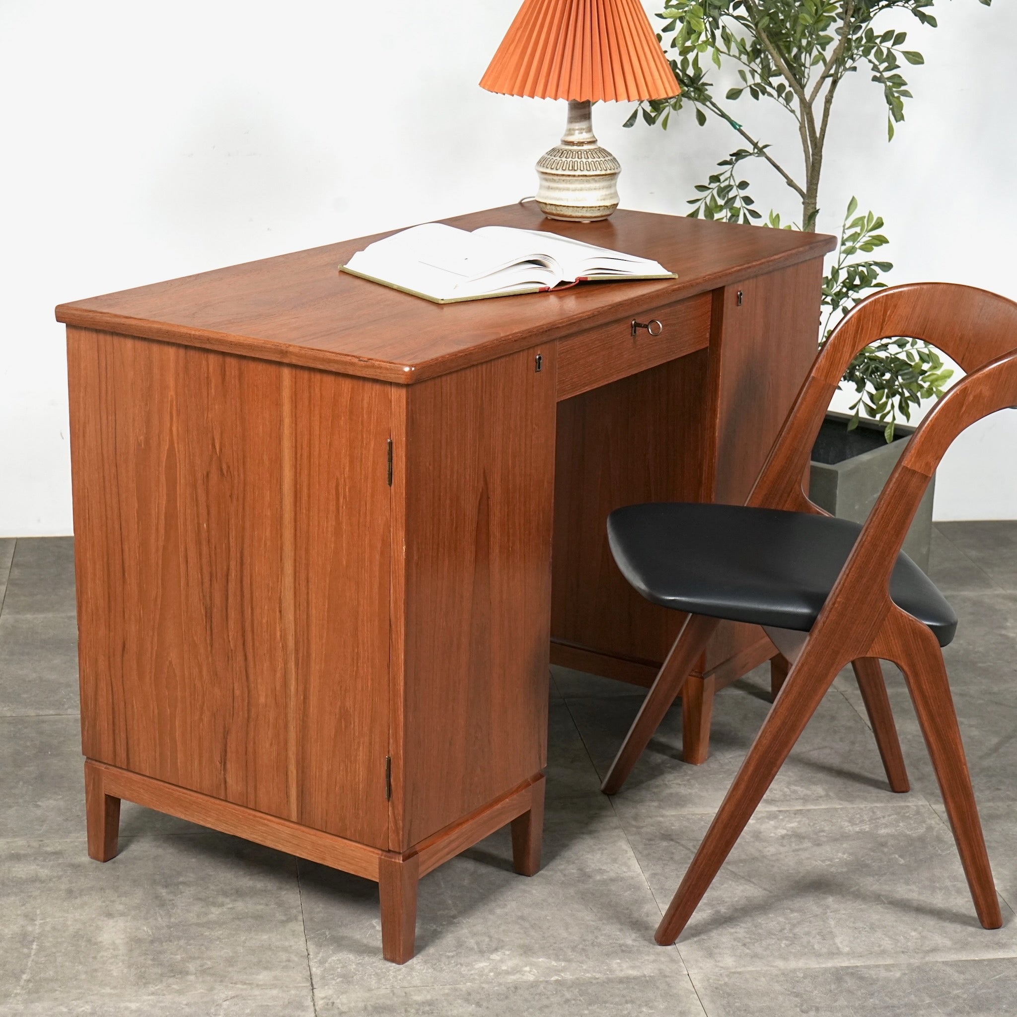 デンマークヴィンテージ デスク – TIME HYPE