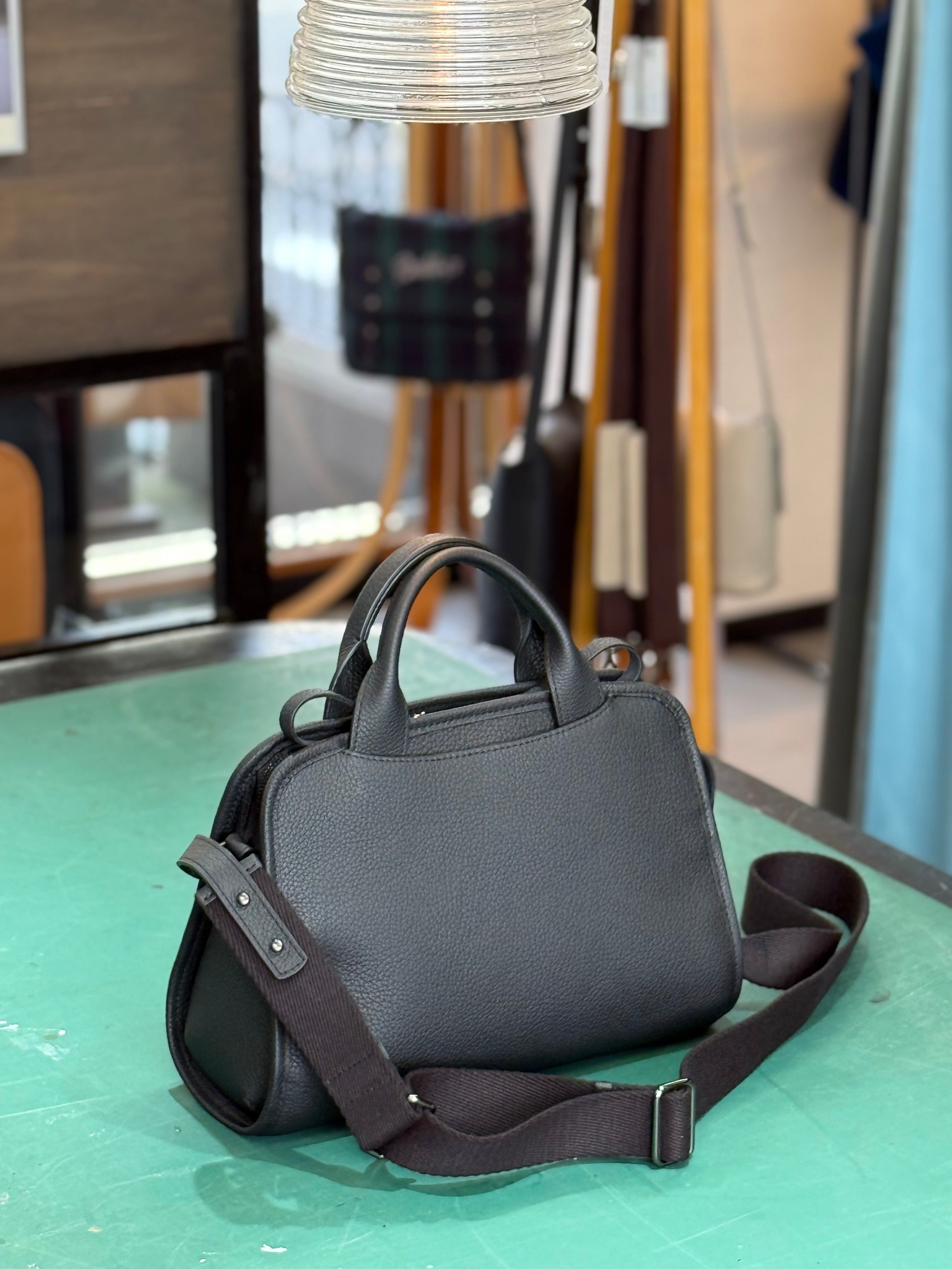 TIP ZONE OnlineStore 神戸のバッグブランド