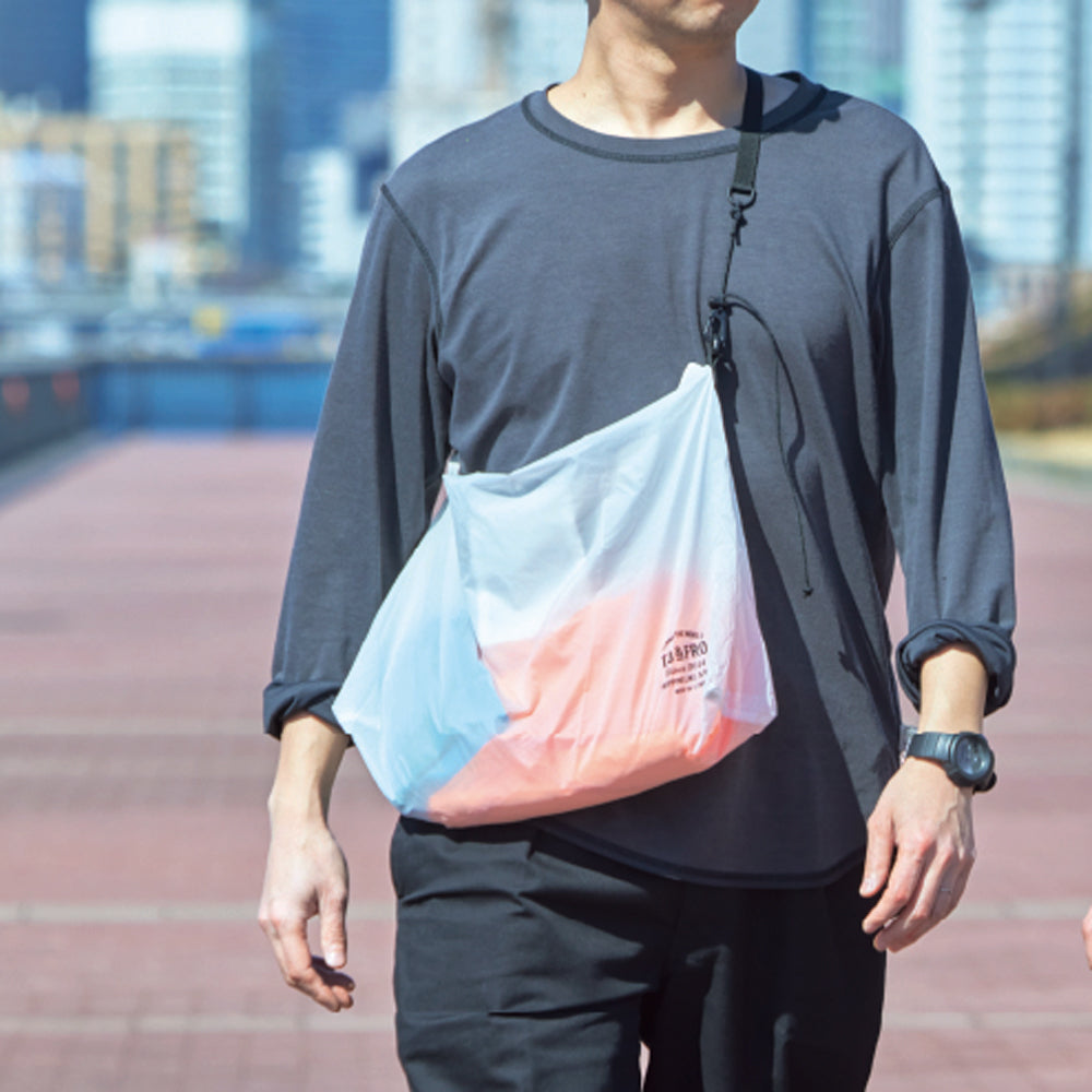 ULTIMATE LIGHT SHOULDER BAG – TO&FRO 軽さをもってでかけよう。