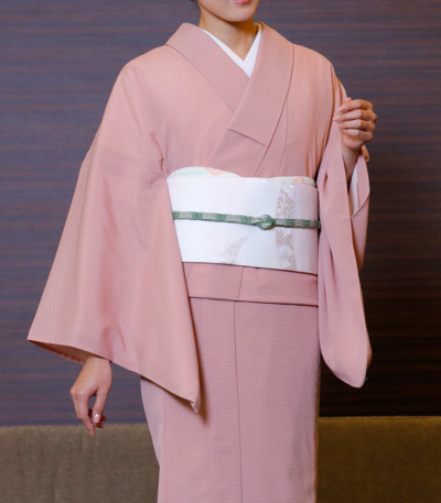 お仕立付き・単衣】東レシルック 絽ちりめん色無地（ピンク系）（お