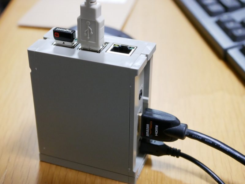 Raspberry Pi 2/3用 X68000型プラモデルケースを購入しました