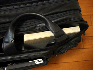 TUMIビジネスバッグの定番 レザー/本革製 エクスパンダブル