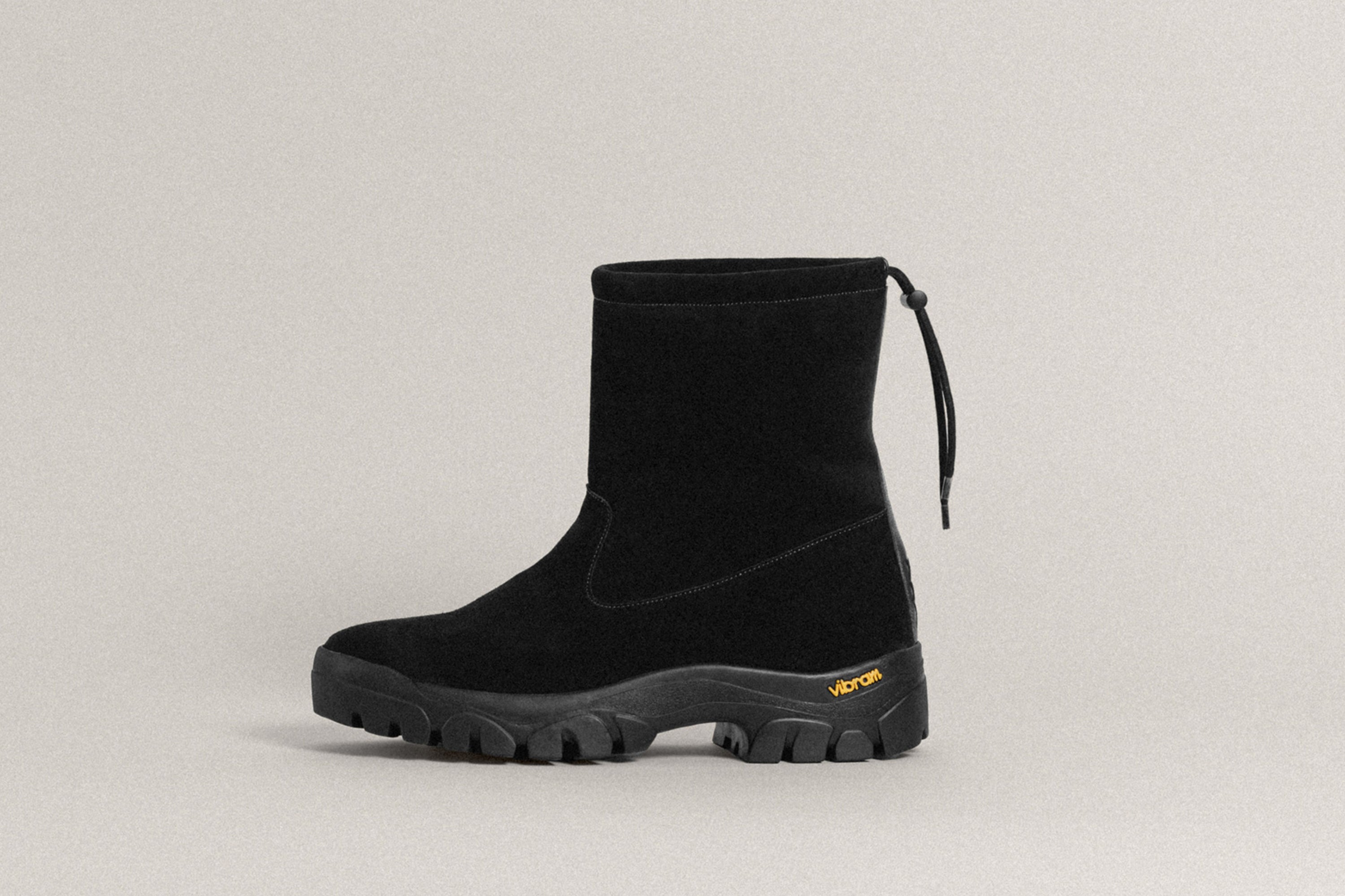 BOOTS MASSOT BLACK – TOUT Y EST