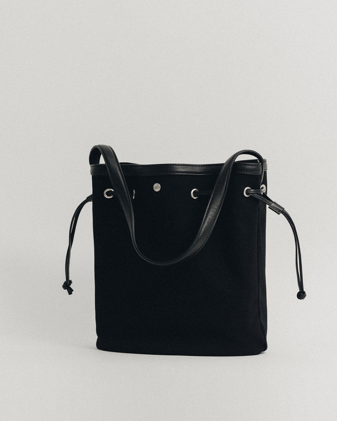 SAC COQUILLE BUCKET BLACK – TOUT Y EST JP