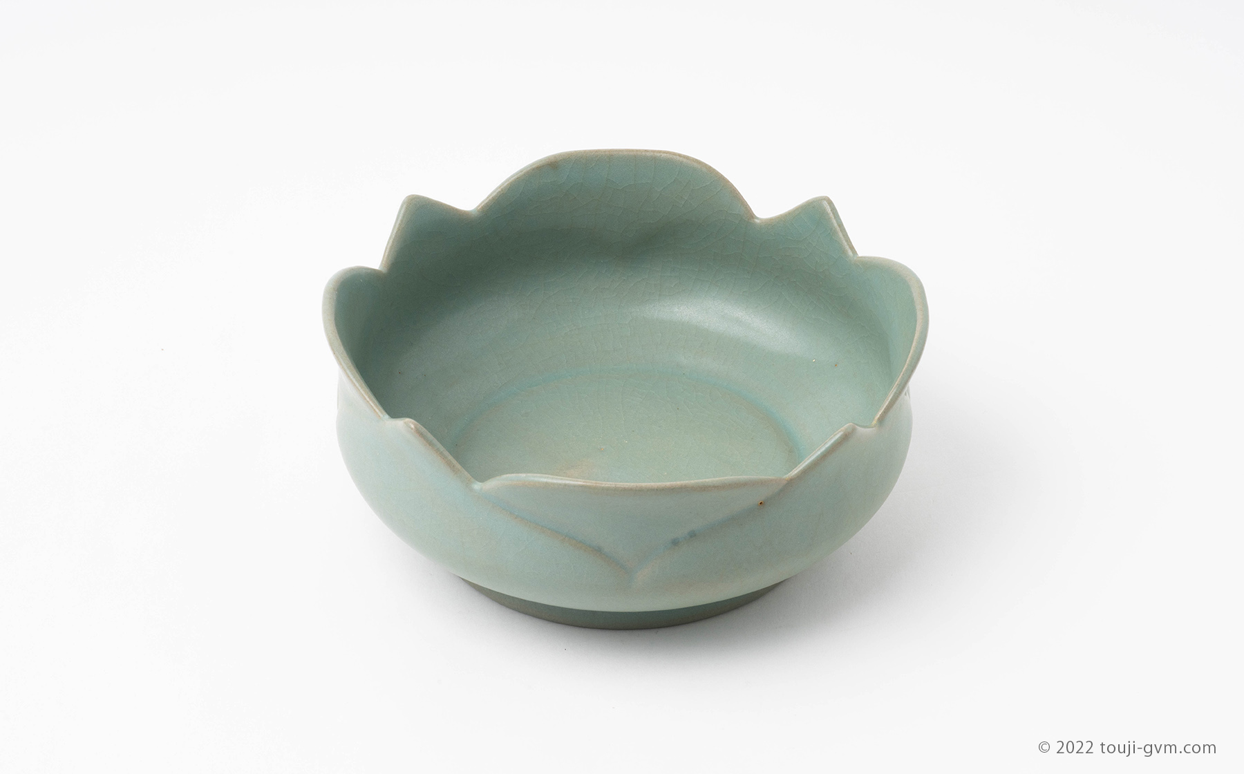 汝窯青磁蓮形鉢 – Ru ware Lotus Shaped Bowl | 陶磁オンライン美術館