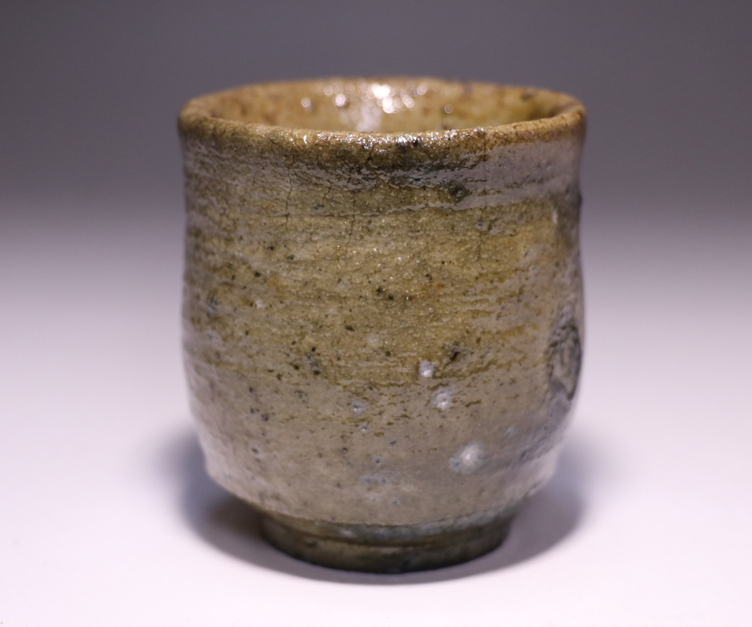 伊勢崎 淳 作 「備前引出黒酒呑」 ～備前焼専門卸小売店 川口陶楽苑～