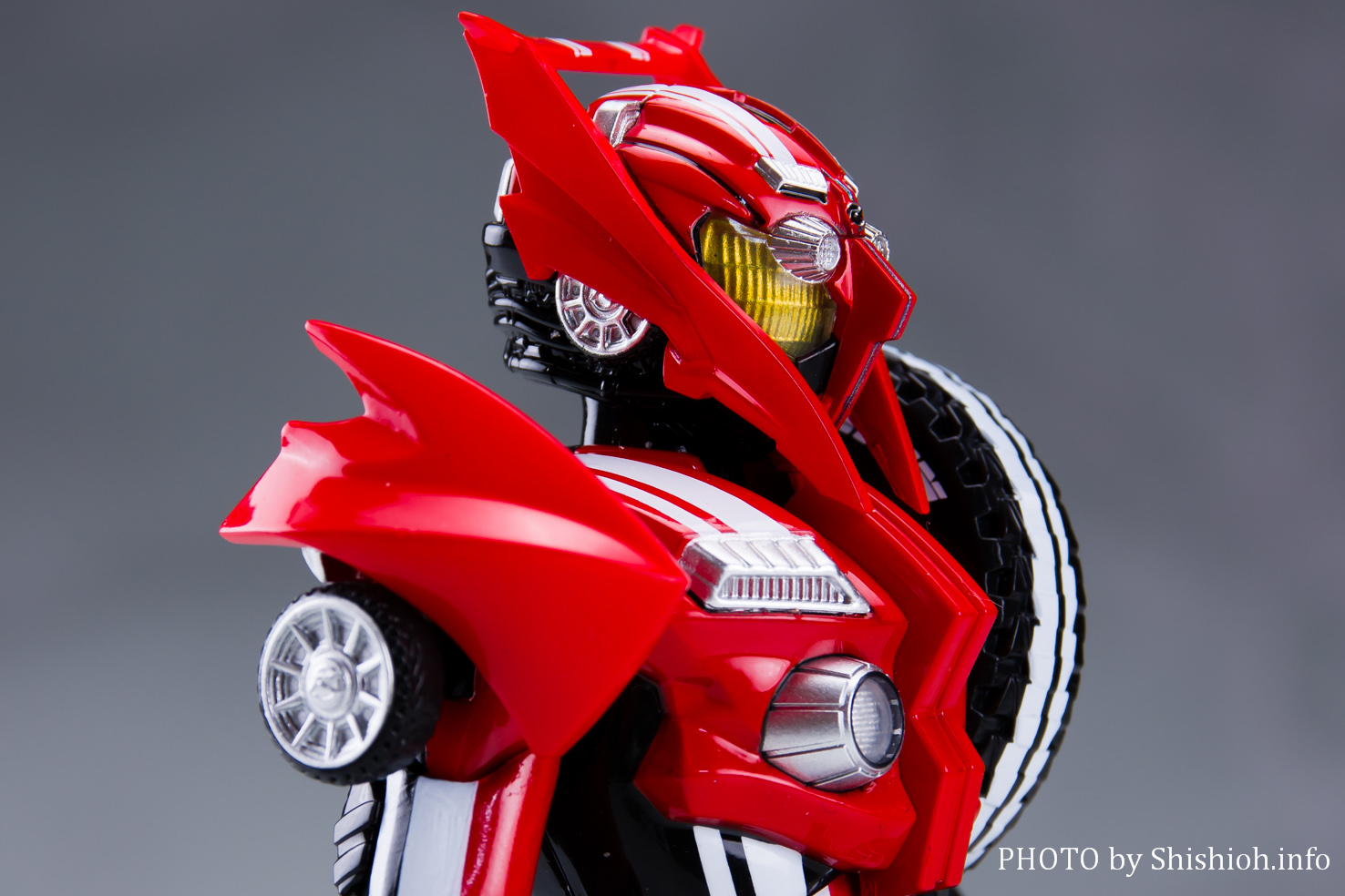 レビュー】S.H.Figuarts 仮面ライダードライブ タイプトライドロン