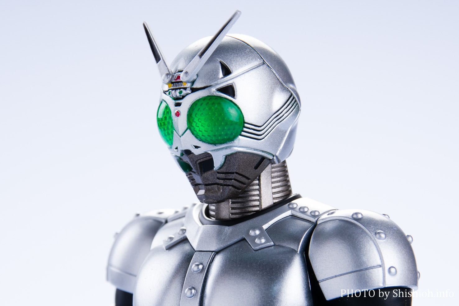 レビュー】 S.H.Figuarts（真骨彫製法）シャドームーン