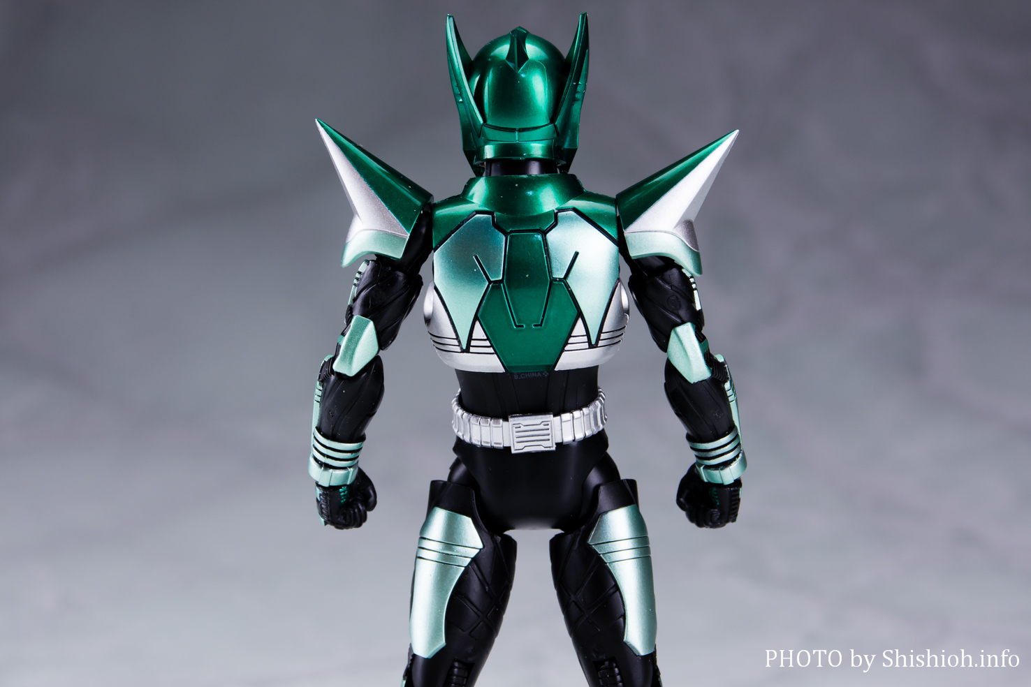 レビュー】S.H.Figuarts（真骨彫製法） 仮面ライダーキックホッパー