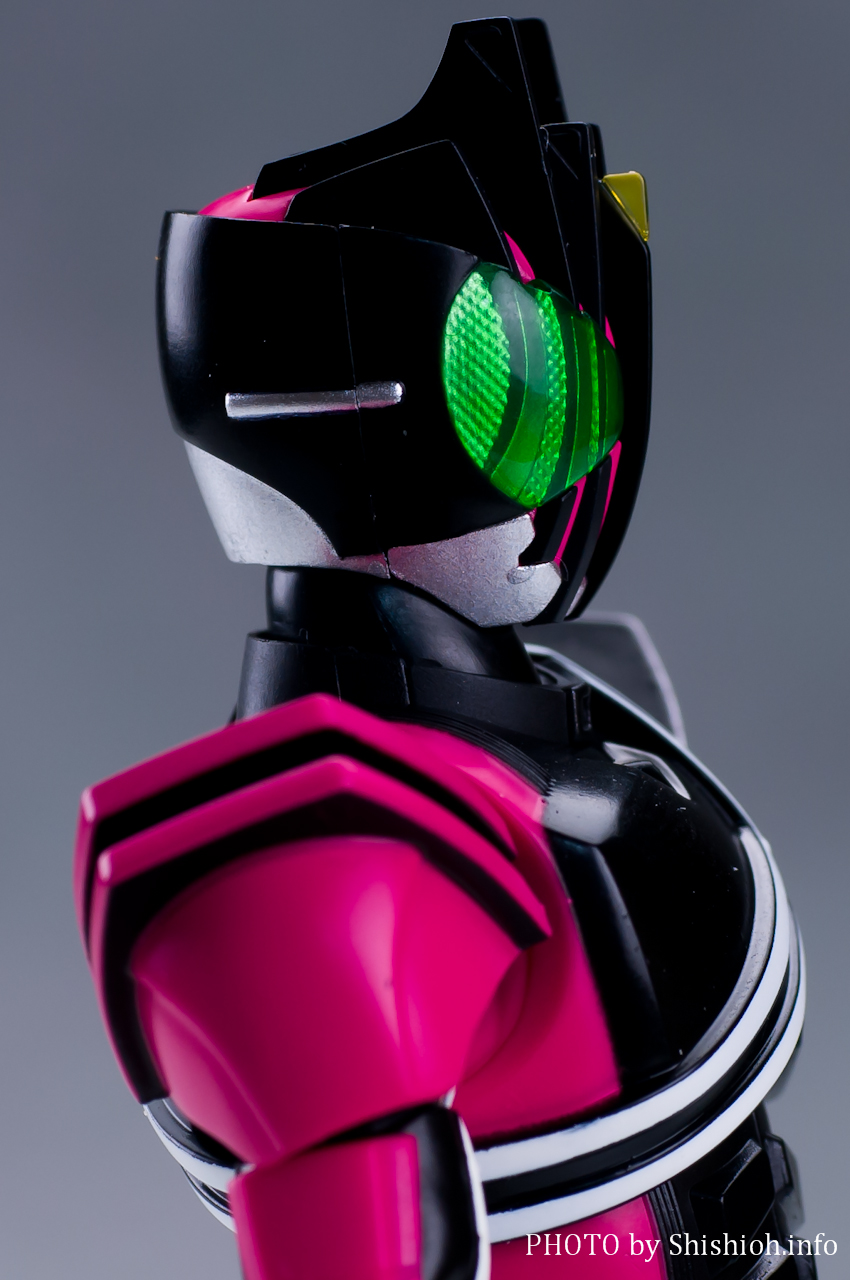 レビュー】S.H.Figuarts（真骨彫製法）仮面ライダーディケイド