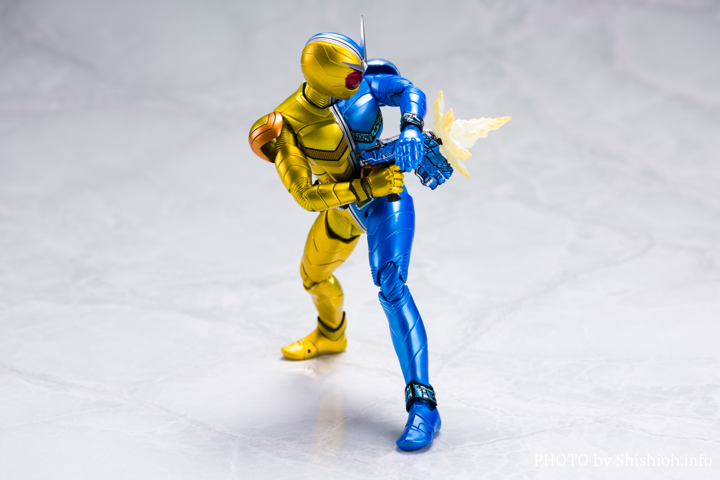 レビュー】 S.H.Figuarts（真骨彫製法） 仮面ライダーW ルナトリガー