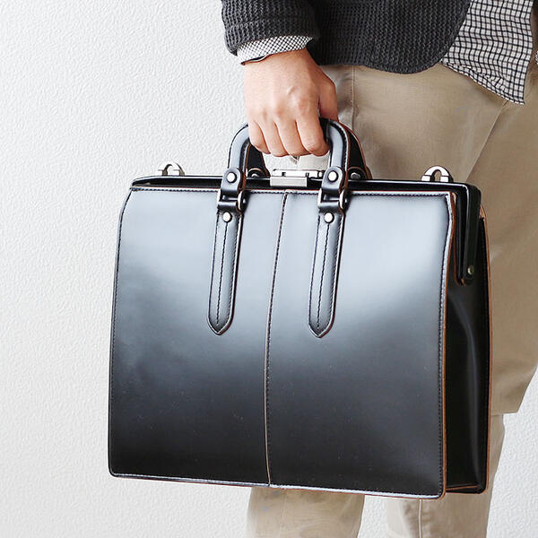 ✨極美品✨☘️CELINE ☘️✨ブリーフケース✨ビジネスバッグ✨PVC