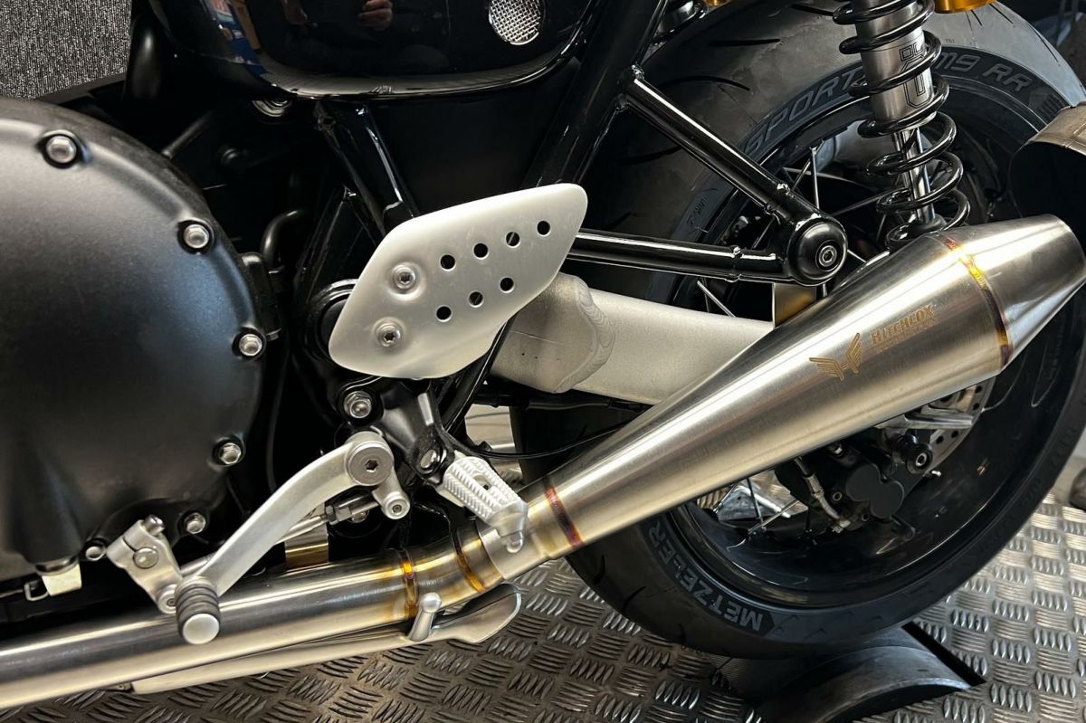 楽天市場】トライアンフ スラクストン 1200 R/RS フルシステム コーン