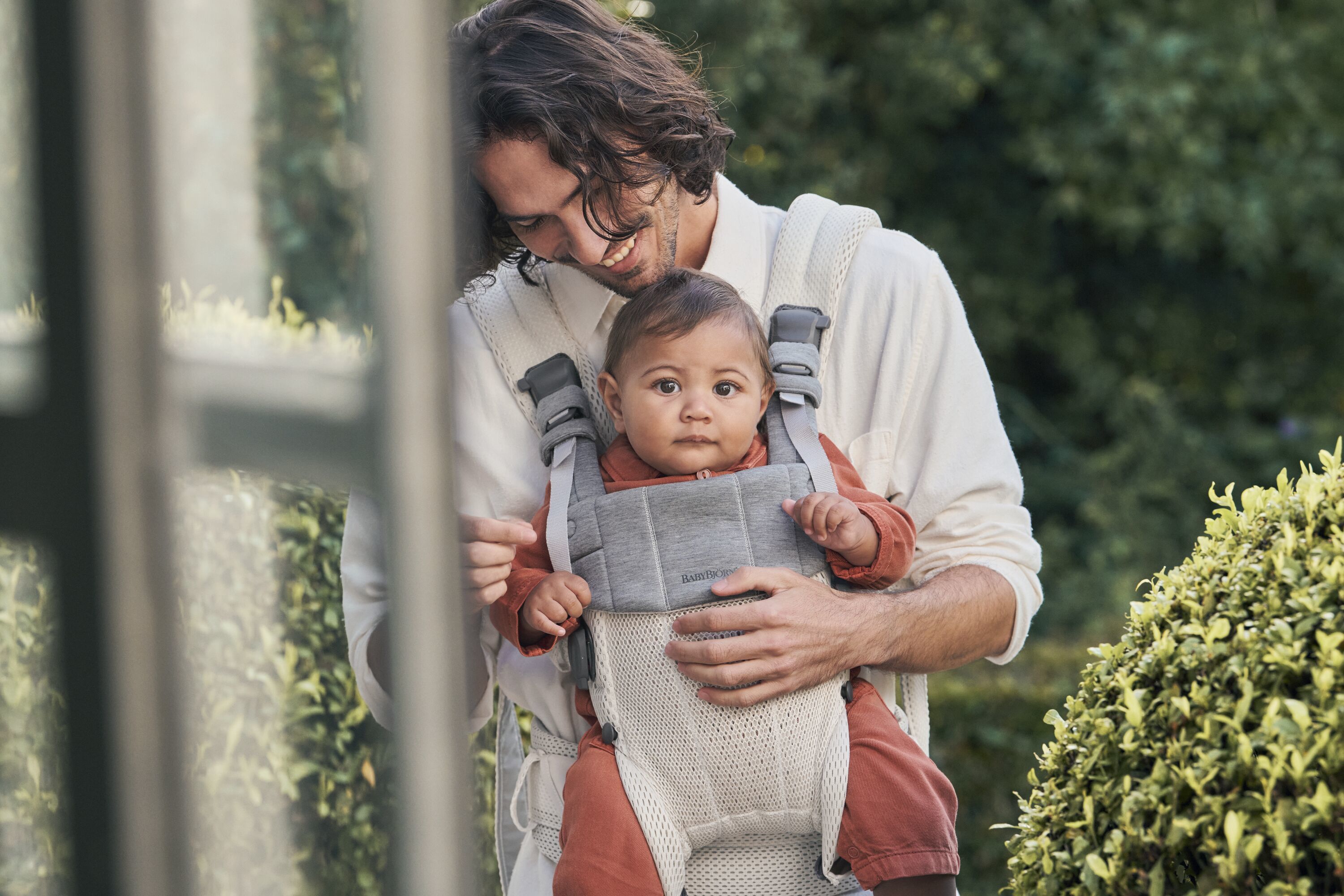 楽天市場】ベビービョルン 抱っこ紐 ハーモニー クリーム メッシュ