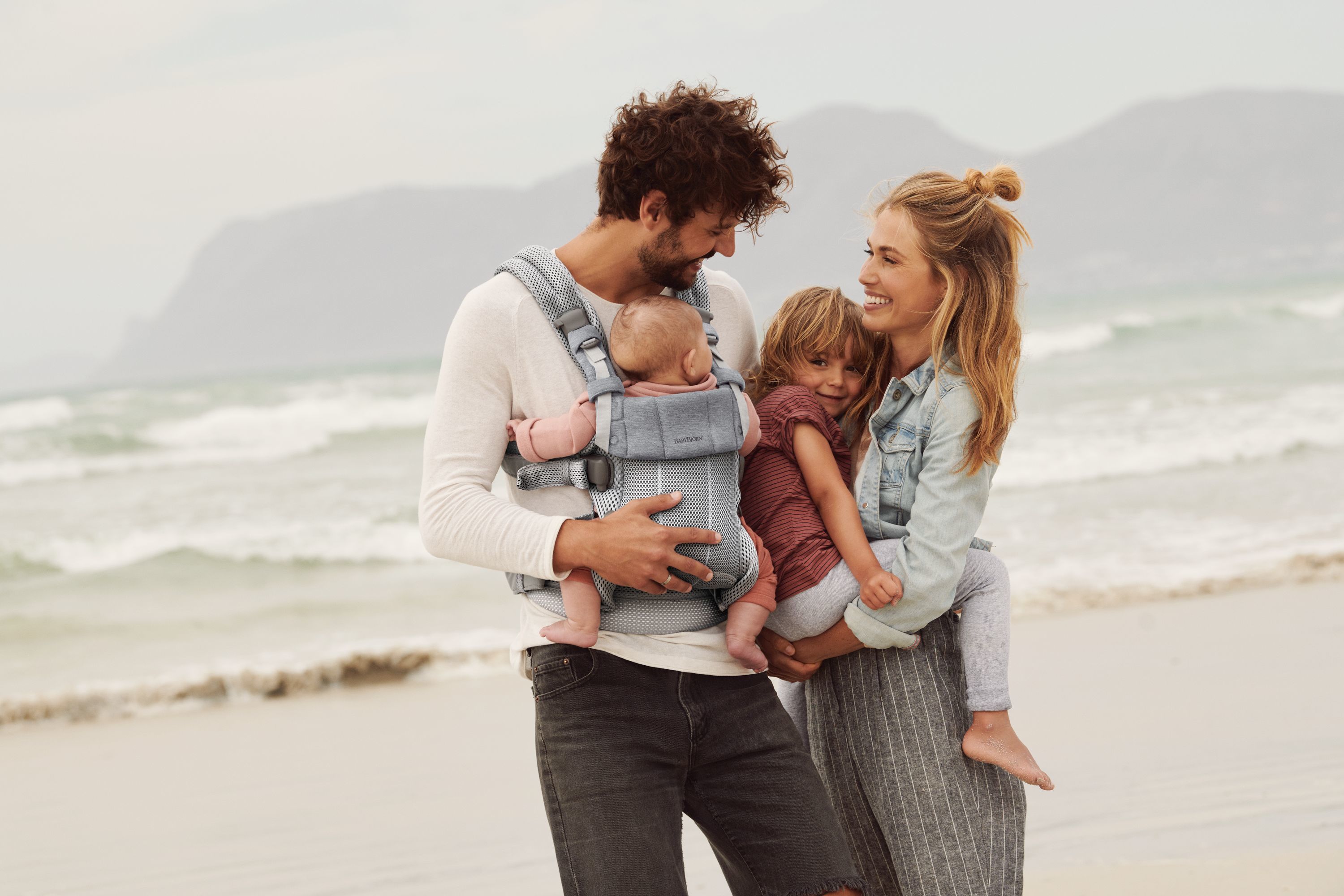 楽天市場】ベビービョルン 抱っこ紐 ハーモニー シルバー メッシュ