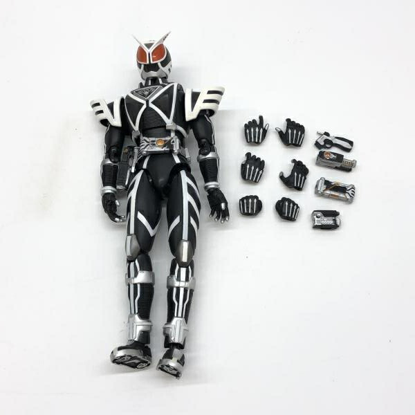 楽天市場】フィギュアーツ 仮面ライダーデルタの通販