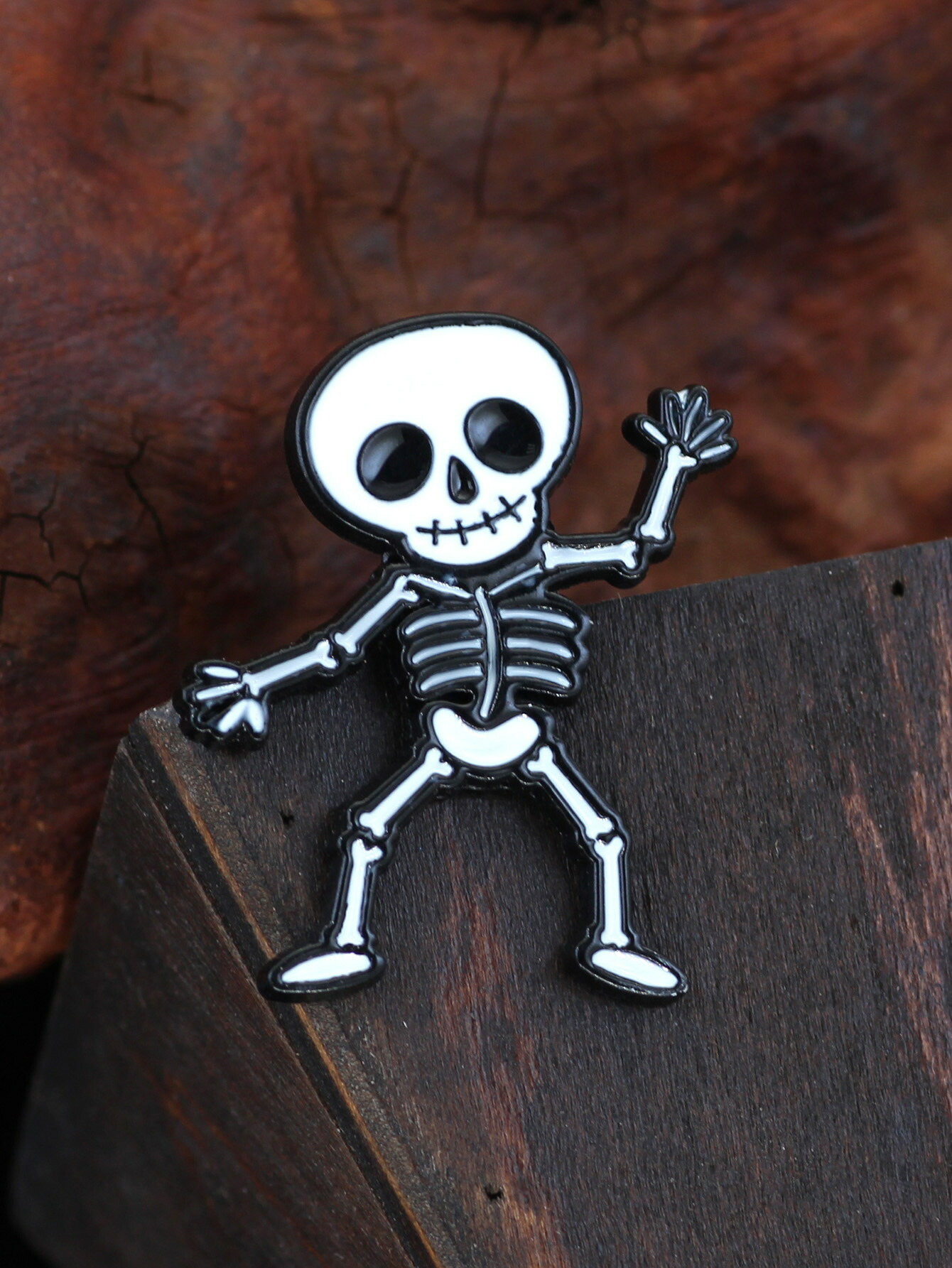 楽天市場】スケルトン ピンバッジ 骸骨 骨 ダンスモチーフ ハロウィン