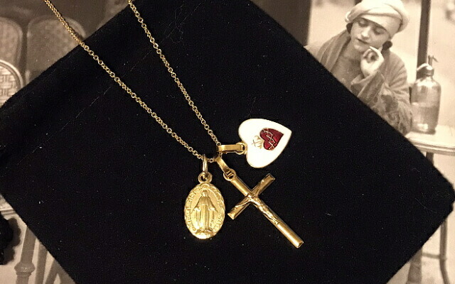 楽天市場】K18(18金)16mm スカラップ不思議のメダイ 奇跡のメダイユ