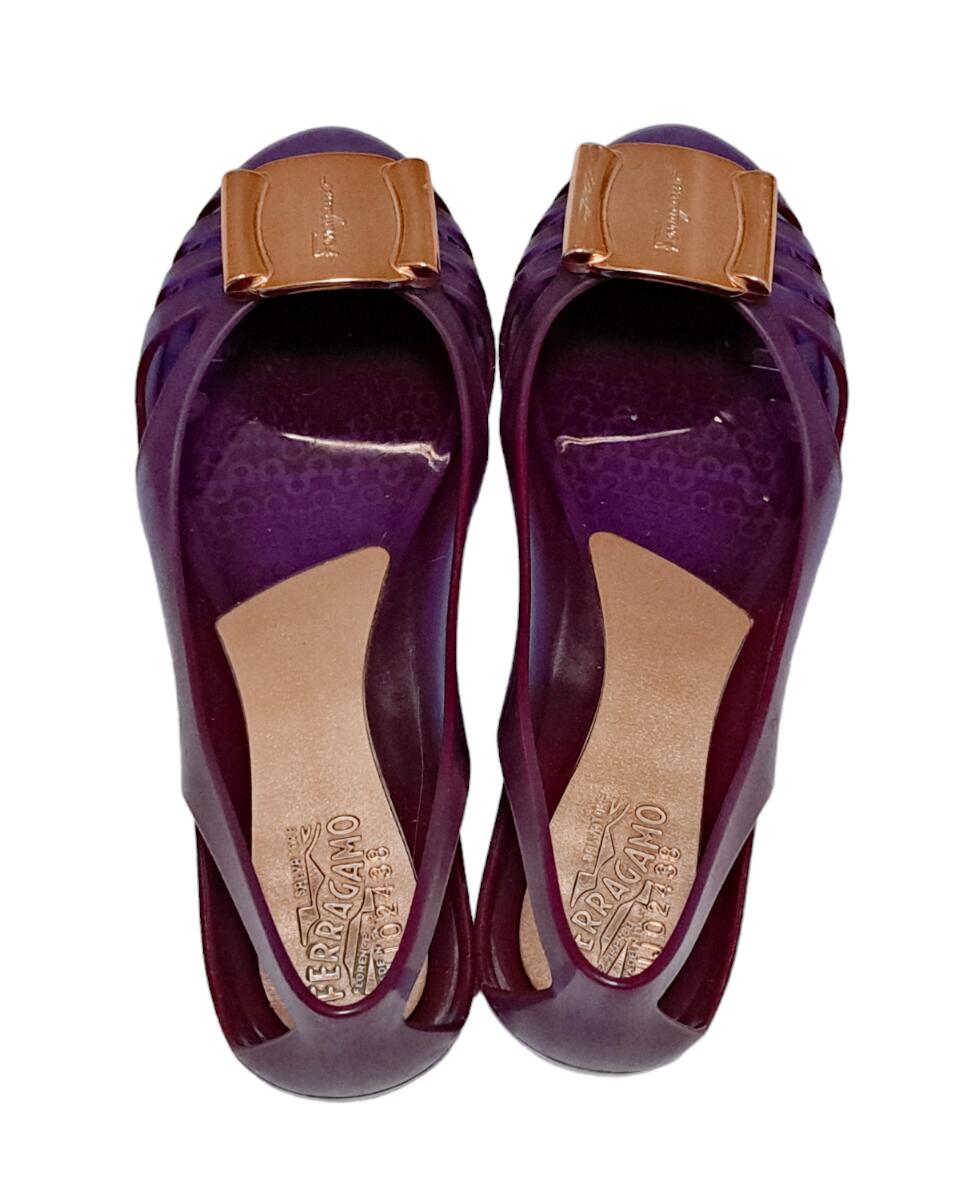 楽天市場】フェラガモ ラバーシューズ ヴァラ ロゴ 6 約23.5cm