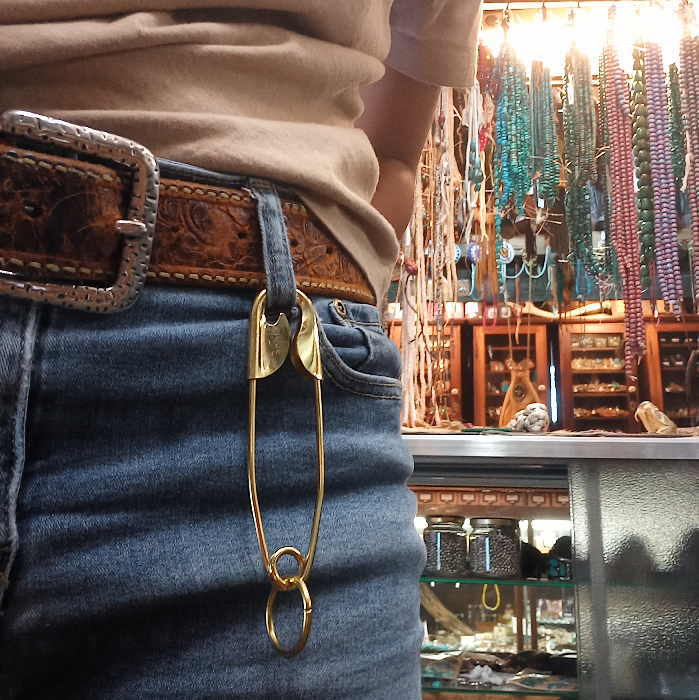 楽天市場】ietm-26 真鍮製 巨大 安全ピン【コーティングなし無垢】安全