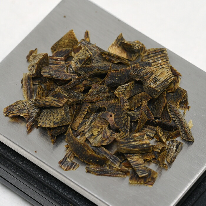 極上緑油伽羅 沈香原木 香木 重さ：15.3g (特别価格 高ランク本物)