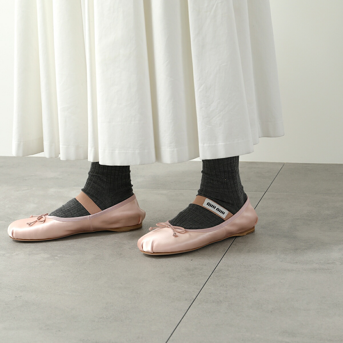 楽天市場】【最大2万円OFFクーポン対象・3/1限定】MIUMIU ミュウミュウ