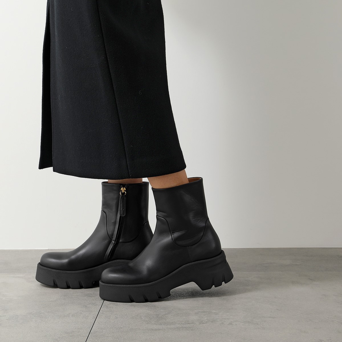 楽天市場】【最大2万円OFFクーポン対象・3/1限定】Gianvito Rossi