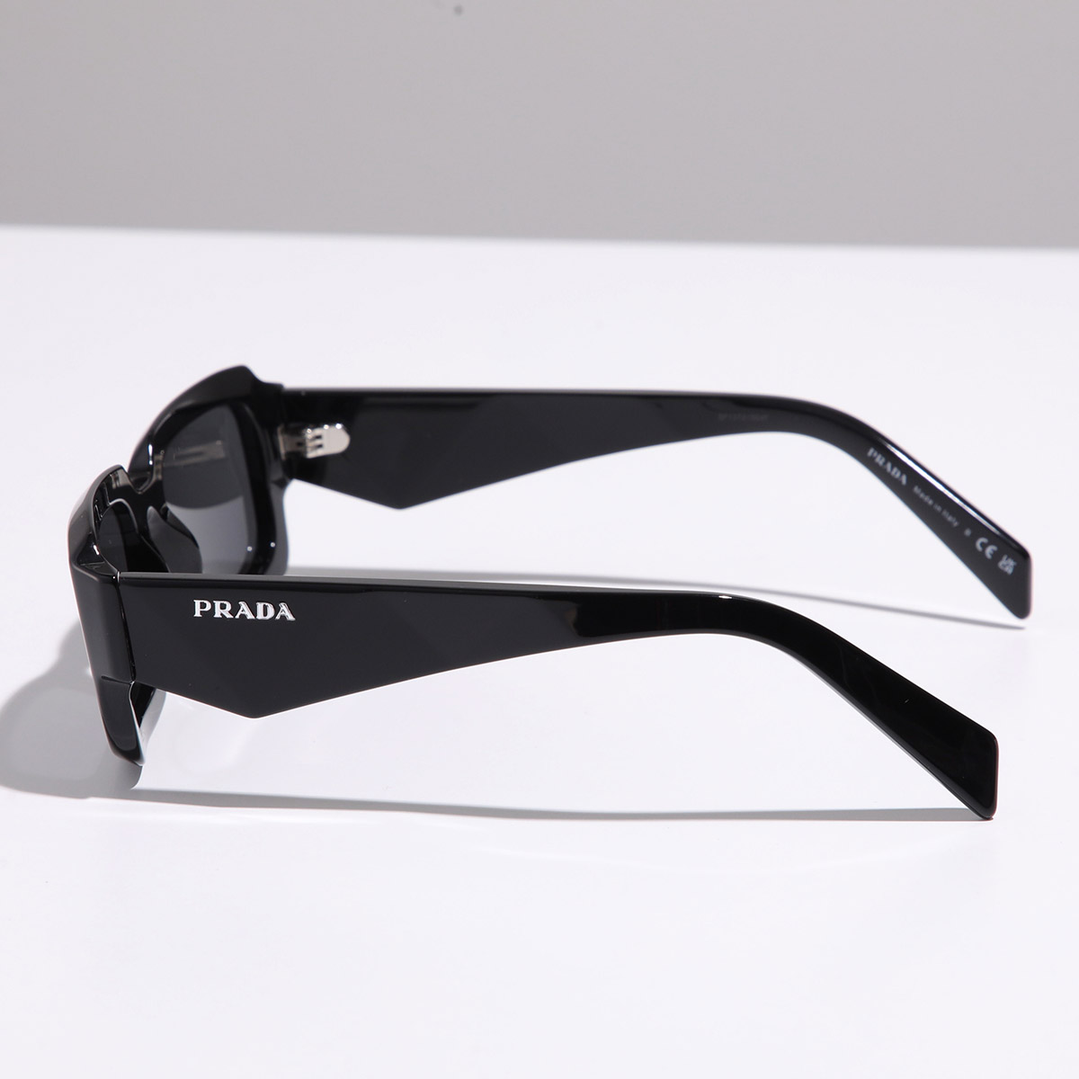 Šahrzād プラダ サングラス SPR16U-F セルフレーム PRADA（プラダ