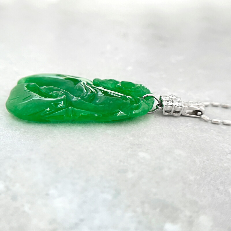 楽天市場】彫刻翡翠 75.15ct ネックレス PT900 プラチナ ペンダント