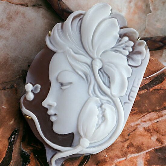 楽天市場】カメオブローチ シェルカメオ ブローチ/チョーカー仕様 18金