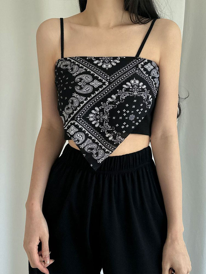 d.i.a.】 ペイズリー柄ネックレスつきキャミソール y2k 平成ギャル