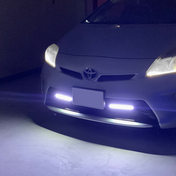 30プリウスモデリスタフロントスポイラーのLEDライト 30プリウスの